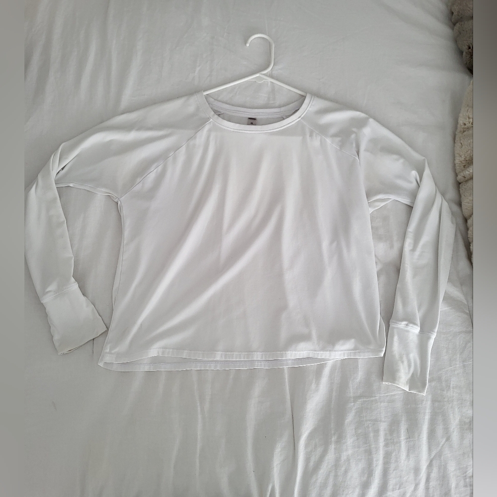 Featherweight Daydreamer Pullover